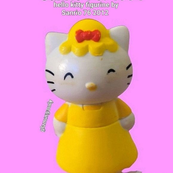 💟Collectables-Hello Kitty Figurine💟 - Picture 1 of 5